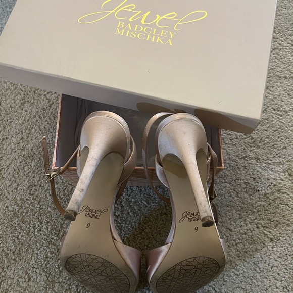 Badgley Mischka Jewel heels! - Picture 9 of 10